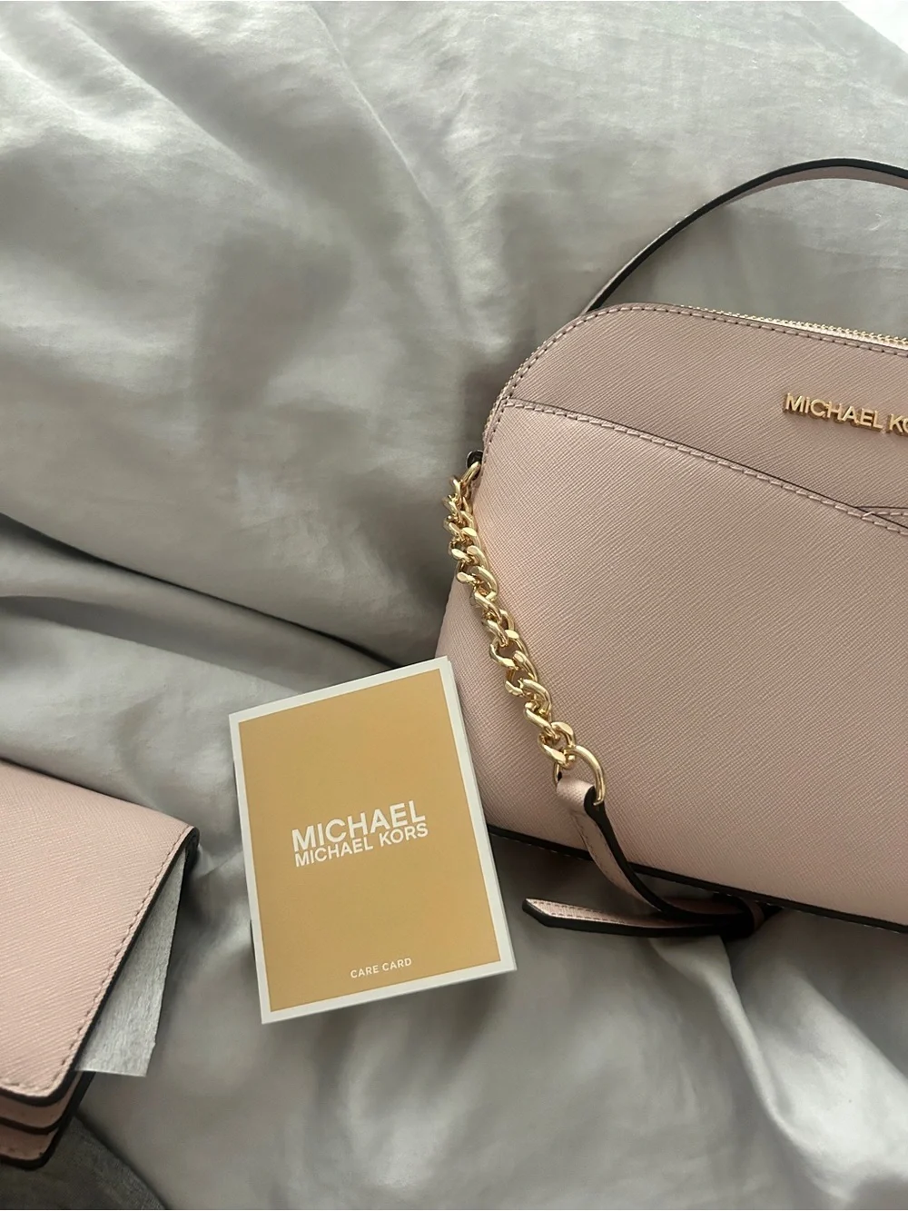 MICHAEL KORS Jet Set Travel Medium Dome  Pink Saffiano Leather Crossbody Bag.